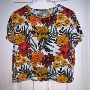 💸PRICE DROP💸 T-Shirt